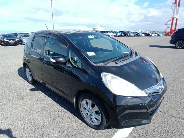 2011 Honda FIT HV