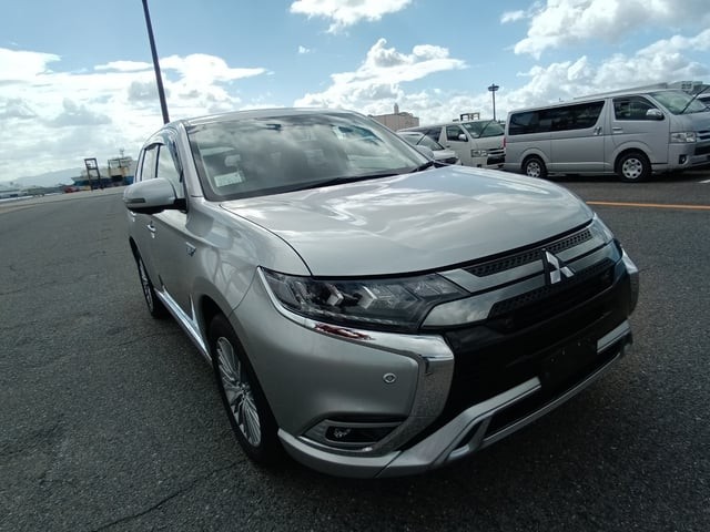 2020 Mitsubishi Outlander Phev