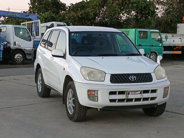 2002 Toyota RAV4