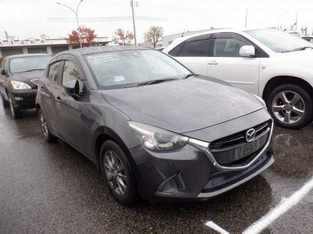 2017 Mazda Demio