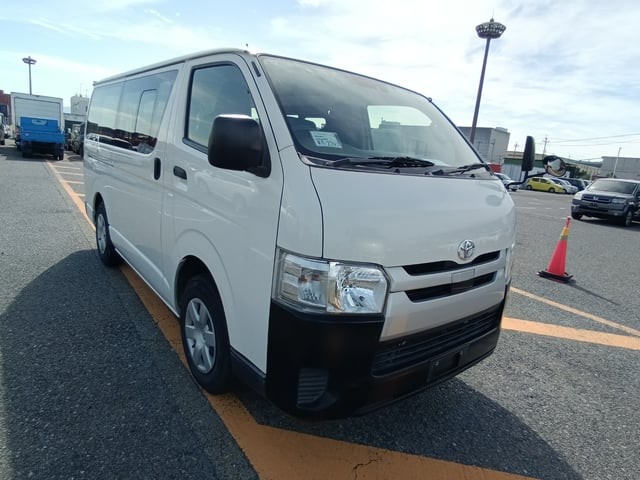 2019 Toyota Hiace V
