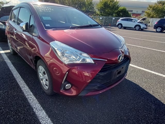 2017 Toyota Vitz