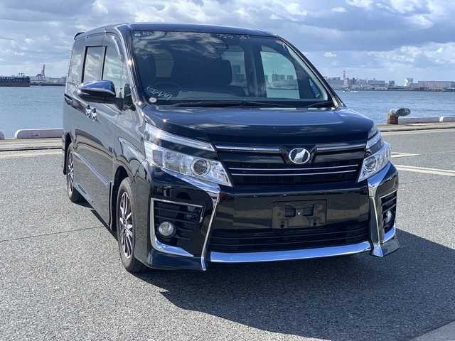 2016 Toyota Voxy