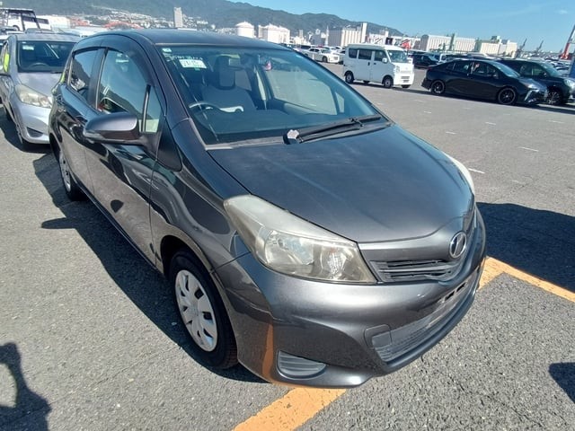 2013 Toyota Vitz