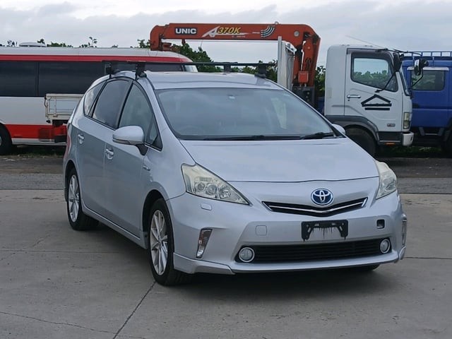 2013 Toyota Prius Alpha