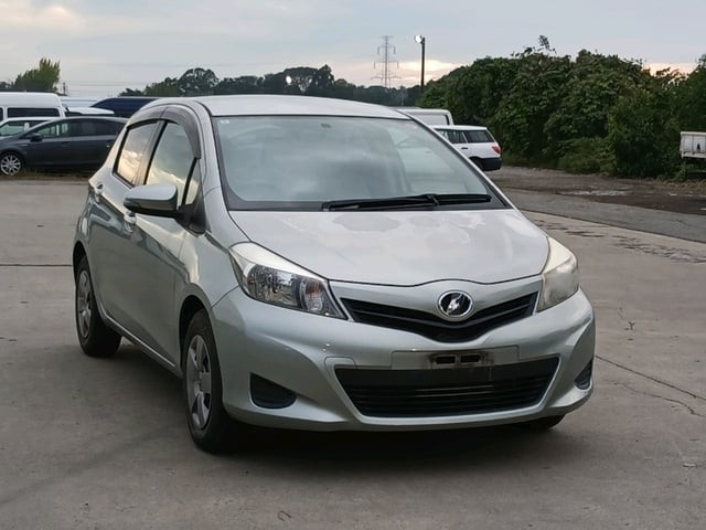 2012 Toyota Vitz