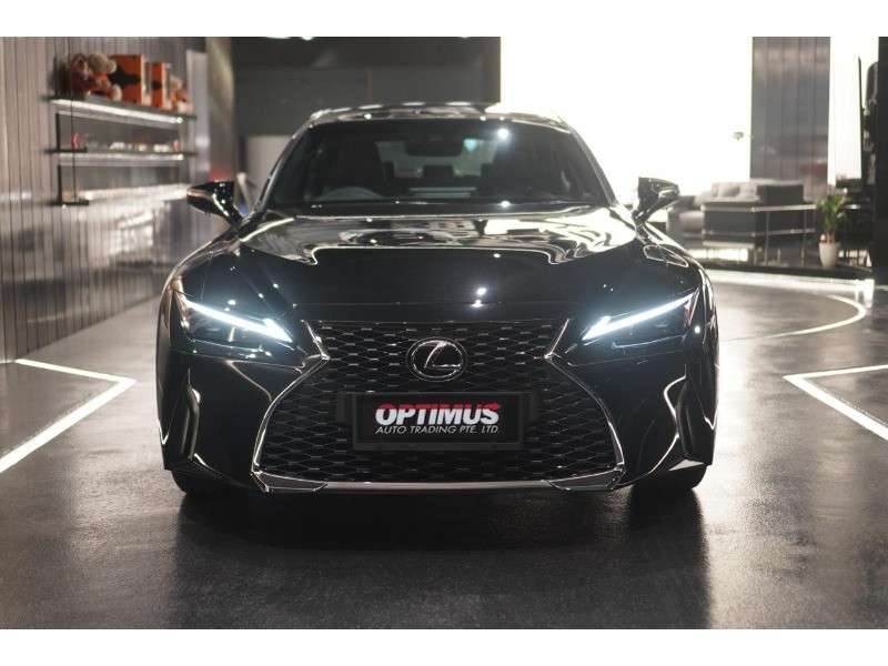Lexus IS300H