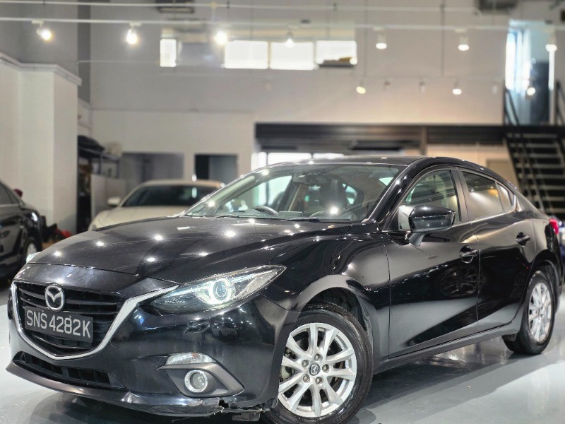 2016 Mazda Axela