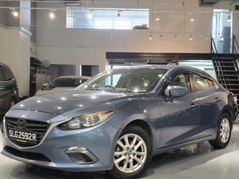 2016 Mazda Axela