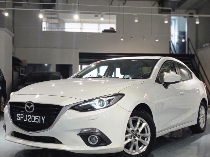 2016 Mazda Axela