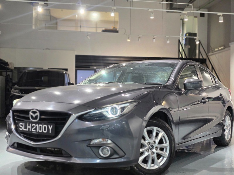 2016 Mazda Axela