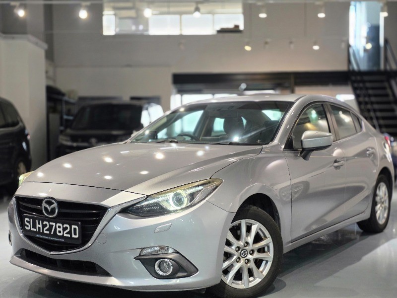 2016 Mazda Axela