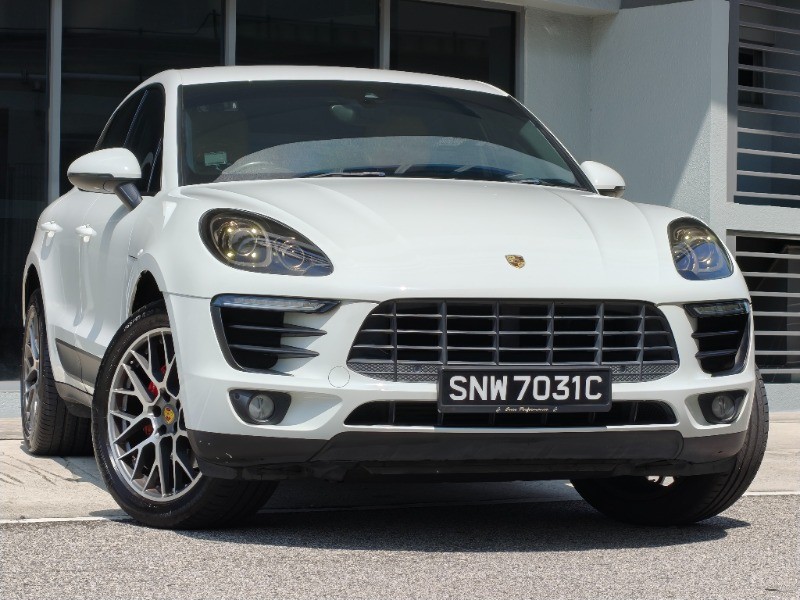 2016 Porsche Macan