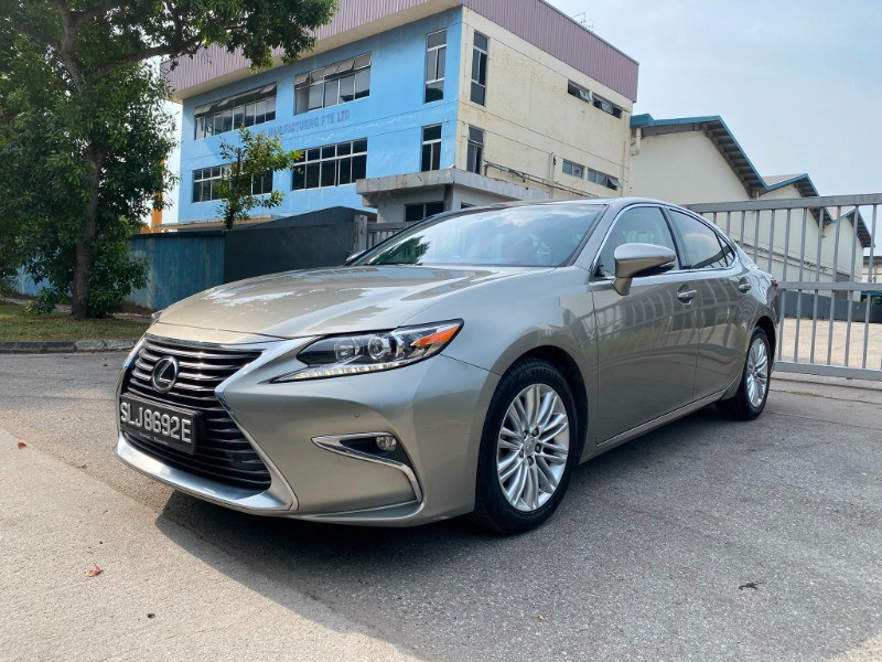 2016 Lexus ES