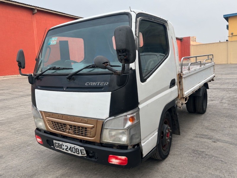2011 Mitsubishi Canter T