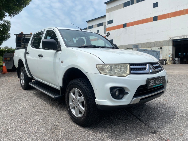 2014 Mitsubishi L200