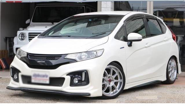 2014 Honda FIT HV