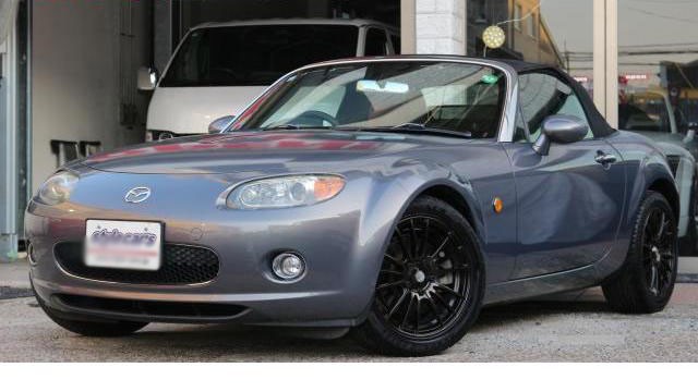 2005 Mazda Roadster
