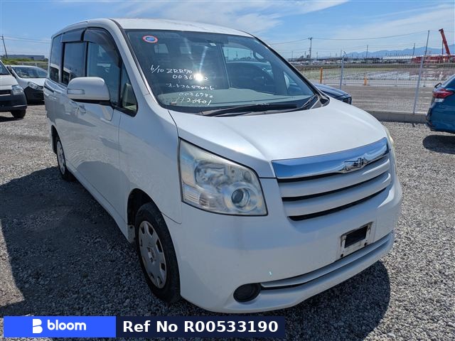 2007 Toyota Noah