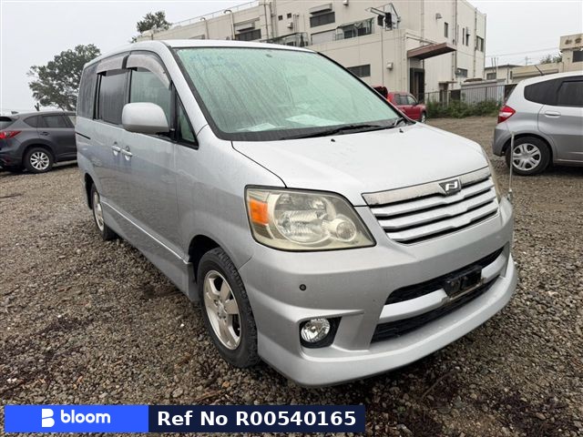 2002 Toyota Noah