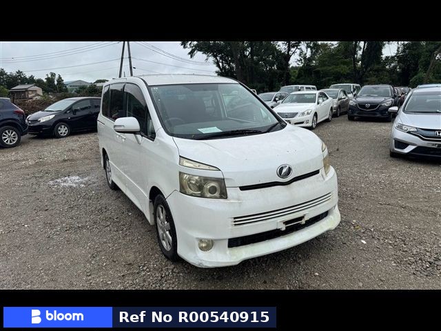 2007 Toyota Voxy