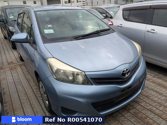 2013 Toyota Vitz