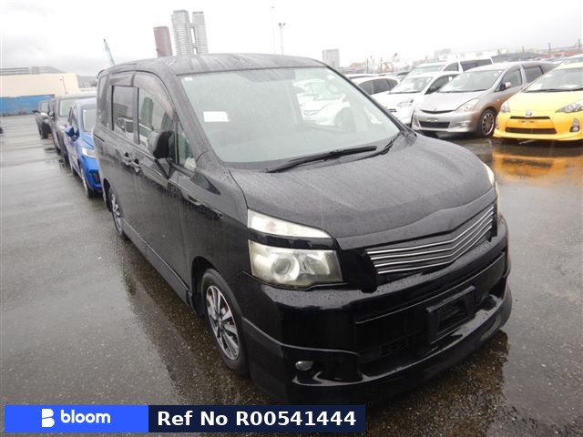 2011 Toyota Voxy