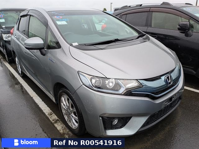 2014 Honda FIT HV