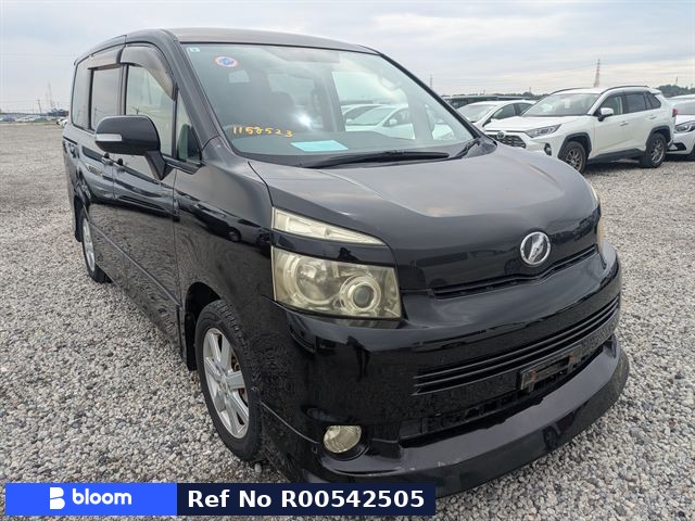 2007 Toyota Voxy