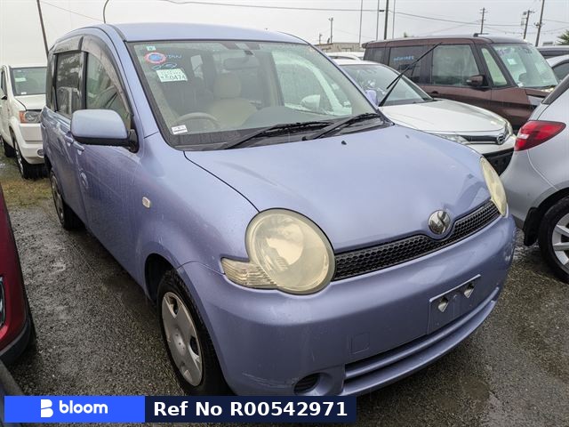 2003 Toyota Sienta