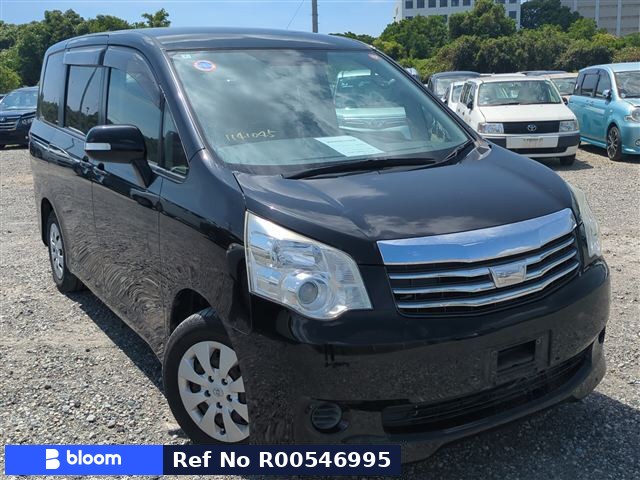 2012 Toyota Noah