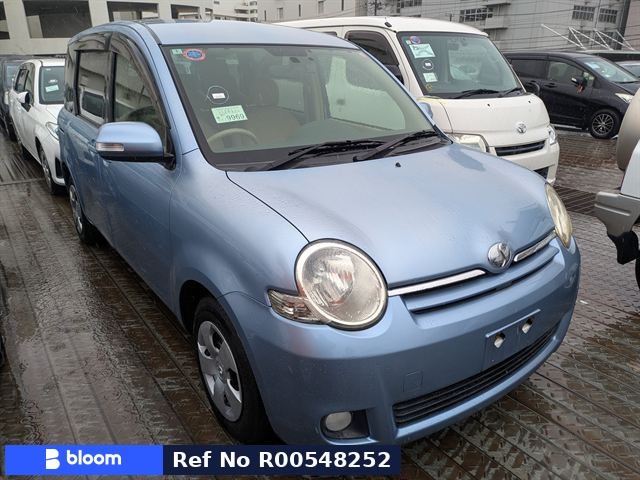 2011 Toyota Sienta