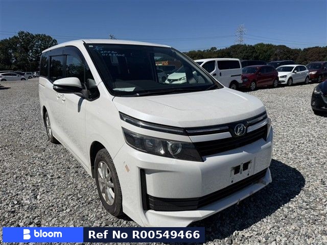 2015 Toyota Voxy