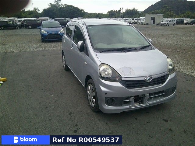 2017 Daihatsu Mira ES