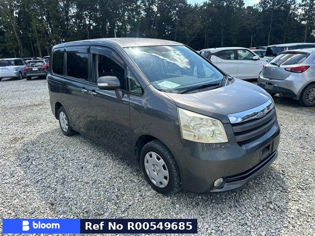 2009 Toyota Noah