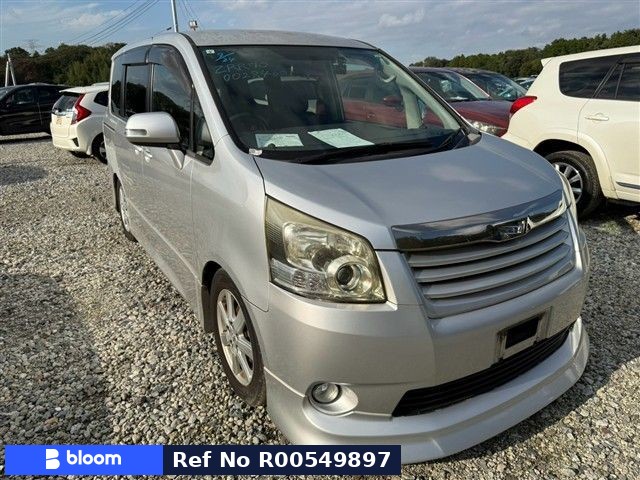 2007 Toyota Noah
