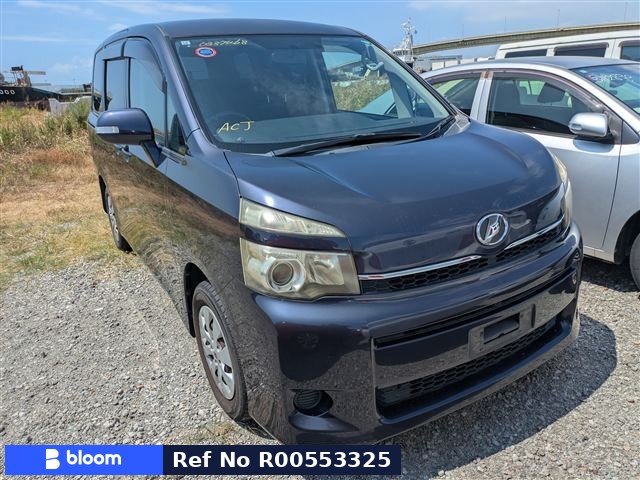 2010 Toyota Voxy
