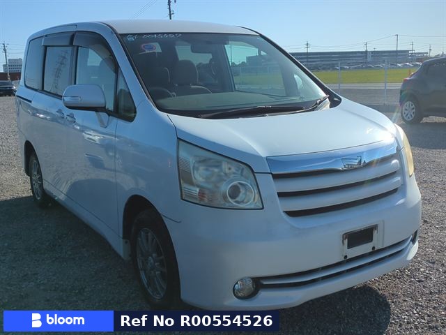 2007 Toyota Noah