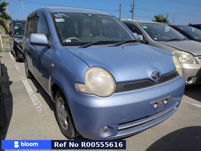 2003 Toyota Sienta