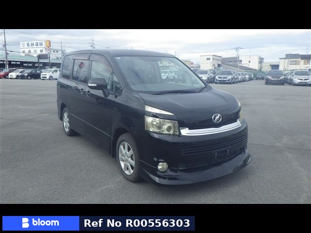 2007 Toyota Voxy