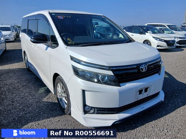 2014 Toyota Voxy