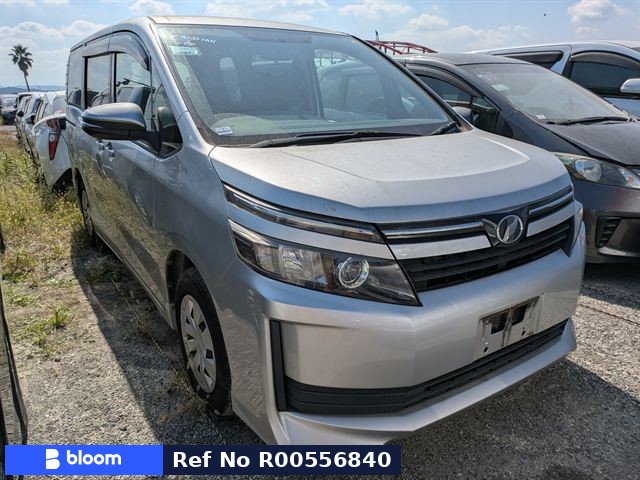 2015 Toyota Voxy