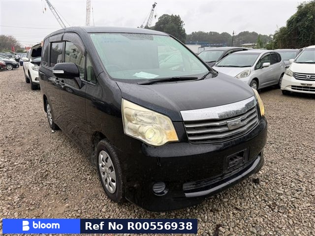 2012 Toyota Noah
