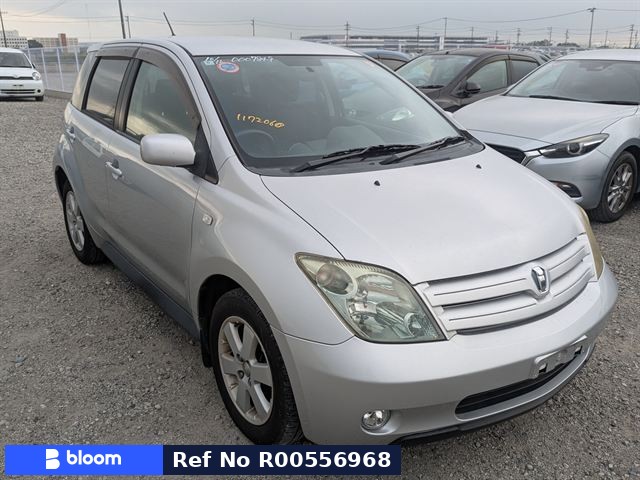 2002 Toyota IST
