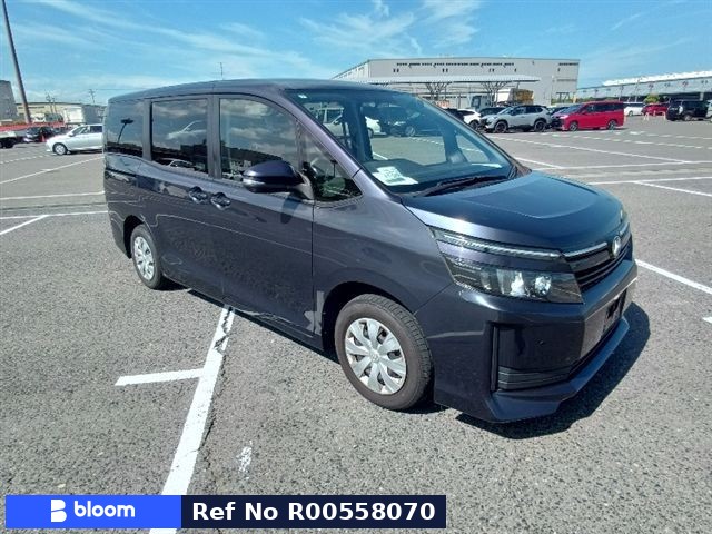 2014 Toyota Voxy