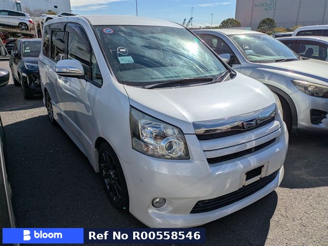 2007 Toyota Noah