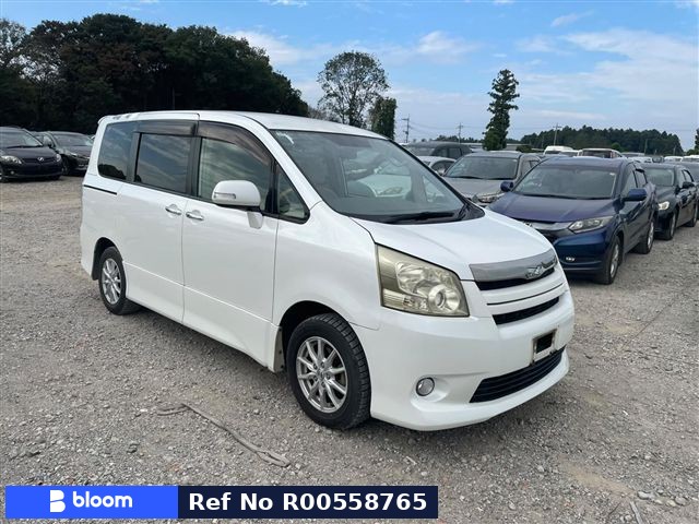 2010 Toyota Noah