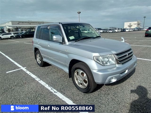 2004 Mitsubishi Pajero IO