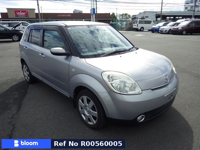 2006 Mazda Verisa