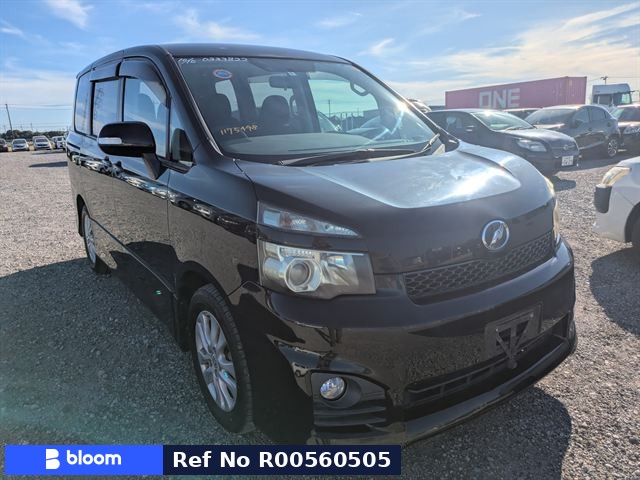 2010 Toyota Voxy